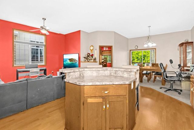 1220 Dupont Lane N, Brooklyn Park, MN 55444