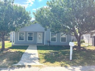 20063 Oil St, Somerset, TX 78069
