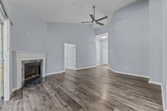 112 Kensington Way, Aberdeen, NC 28315