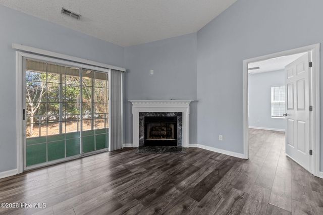 112 Kensington Way, Aberdeen, NC 28315