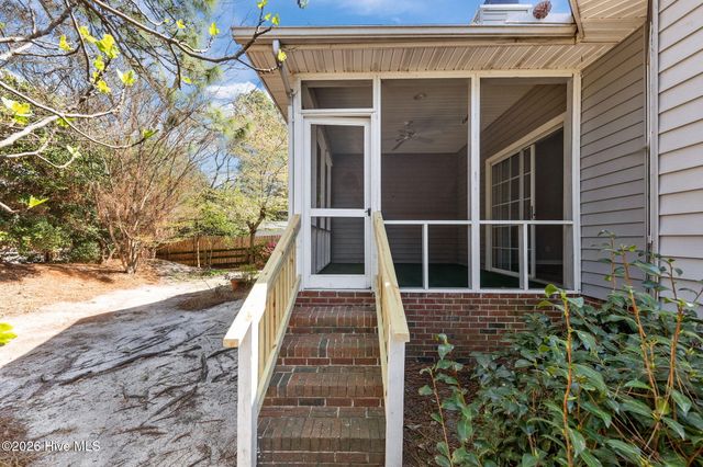 112 Kensington Way, Aberdeen, NC 28315