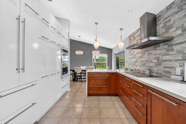 5067 Robino Circle, West Palm Beach, FL 33417