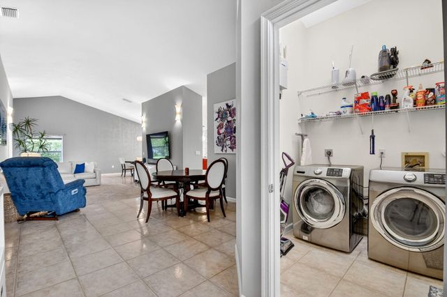 5067 Robino Circle, West Palm Beach, FL 33417