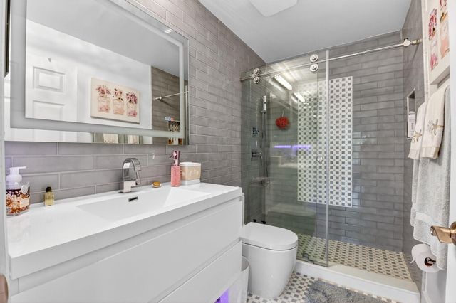 5067 Robino Circle, West Palm Beach, FL 33417