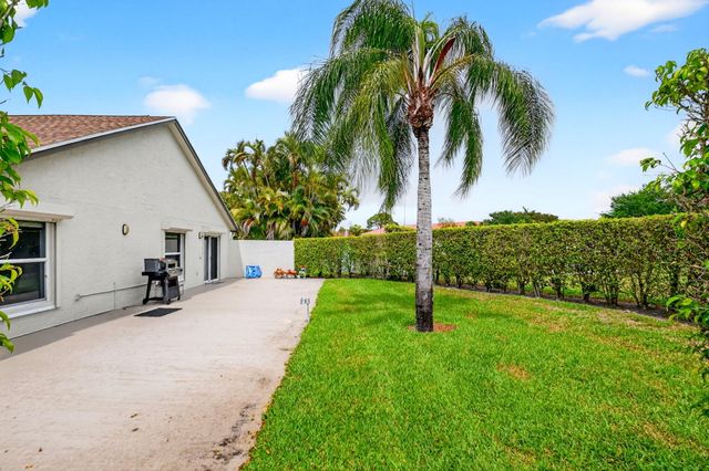 5067 Robino Circle, West Palm Beach, FL 33417