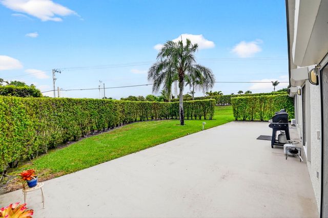 5067 Robino Circle, West Palm Beach, FL 33417