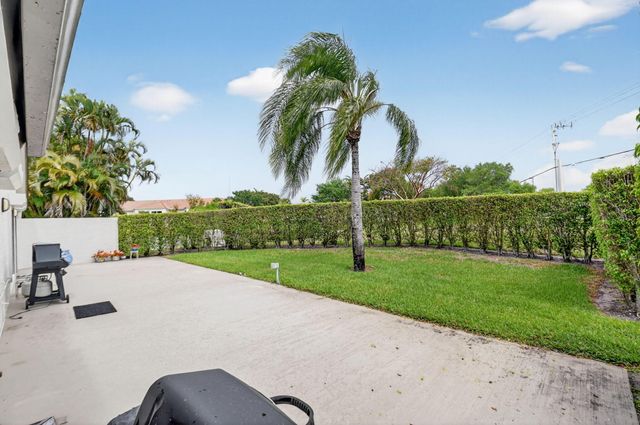 5067 Robino Circle, West Palm Beach, FL 33417