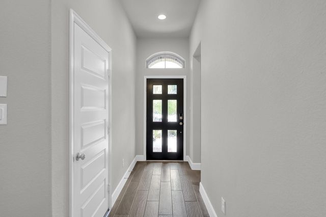 328 Rise Lane, Montgomery, TX 77316