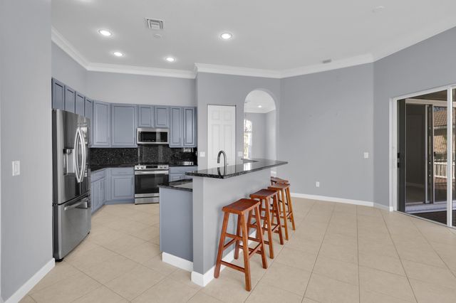 7041 SE Bay Hill Drive, Stuart, FL 34997