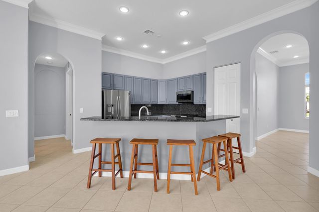 7041 SE Bay Hill Drive, Stuart, FL 34997