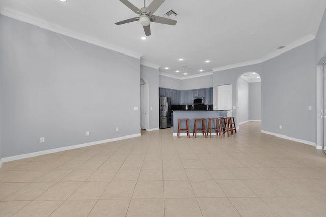 7041 SE Bay Hill Drive, Stuart, FL 34997
