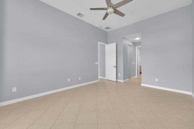7041 SE Bay Hill Drive, Stuart, FL 34997