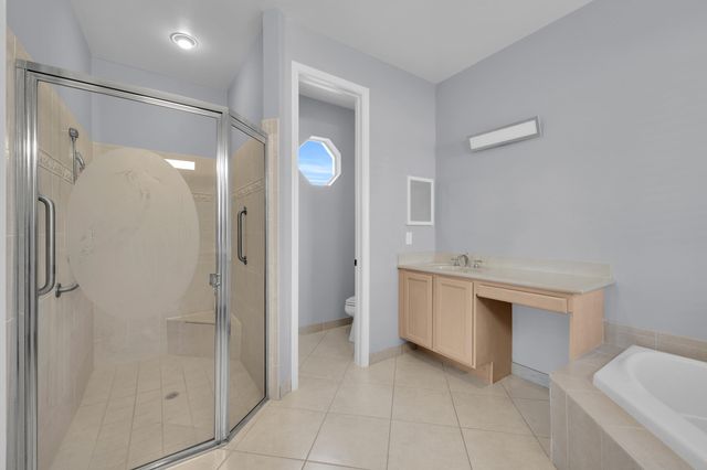 7041 SE Bay Hill Drive, Stuart, FL 34997