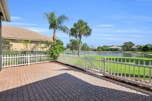 7041 SE Bay Hill Drive, Stuart, FL 34997
