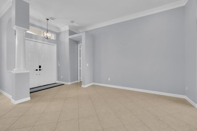7041 SE Bay Hill Drive, Stuart, FL 34997