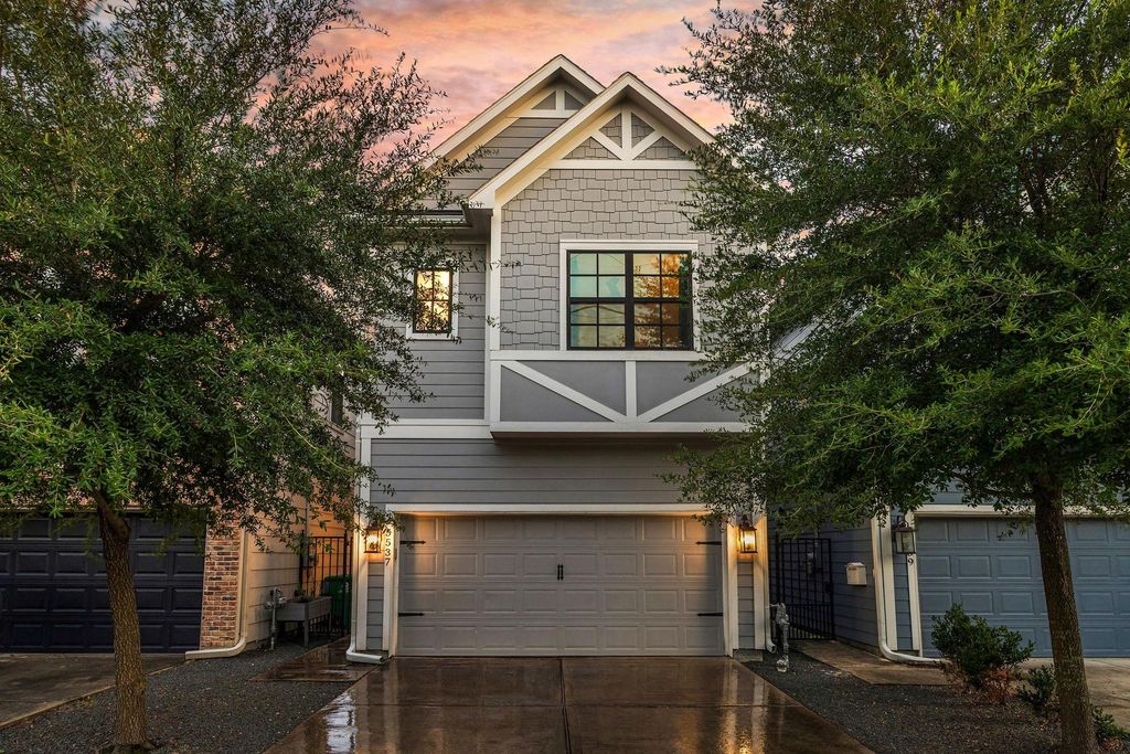 5537 Petty Street, Houston, TX 77007