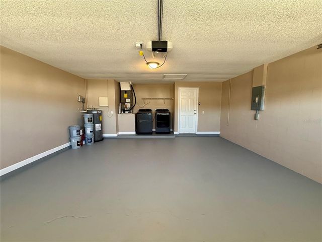 3541 65TH AVENUE CIRCLE E, Sarasota, FL 34243