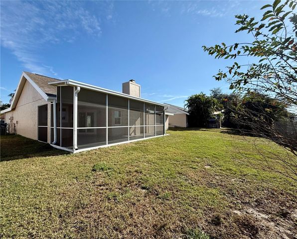 3541 65TH AVENUE CIRCLE E, Sarasota, FL 34243