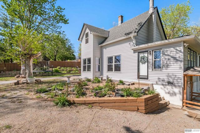 4014 S 14th Street, Omaha, NE 68107