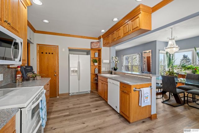 4014 S 14th Street, Omaha, NE 68107