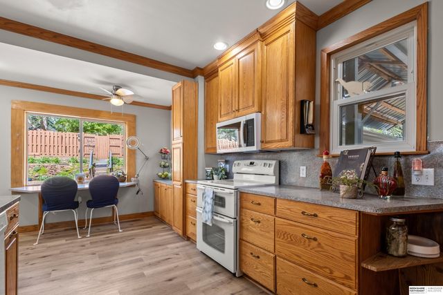 4014 S 14th Street, Omaha, NE 68107