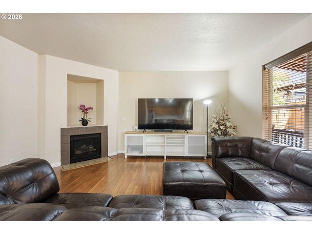 12596 Se MAPLEWOOD Ct, Milwaukie, OR 97222