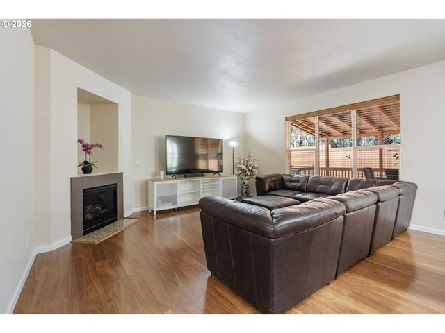 12596 Se MAPLEWOOD Ct, Milwaukie, OR 97222