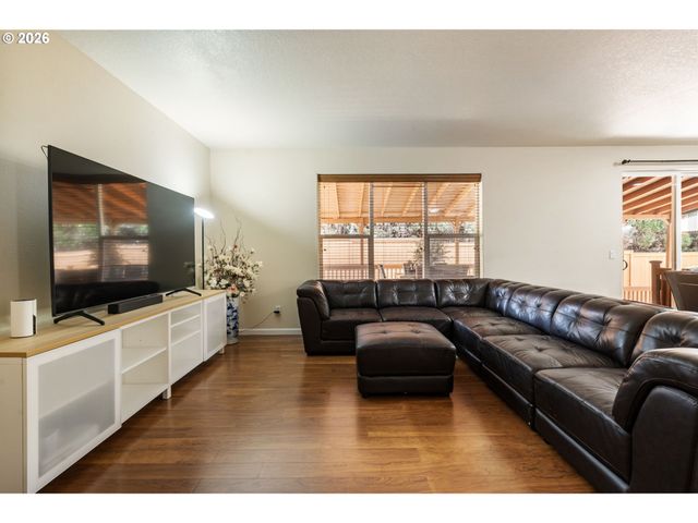 12596 Se MAPLEWOOD Ct, Milwaukie, OR 97222