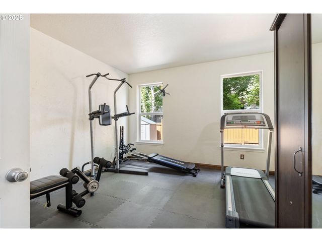 12596 Se MAPLEWOOD Ct, Milwaukie, OR 97222
