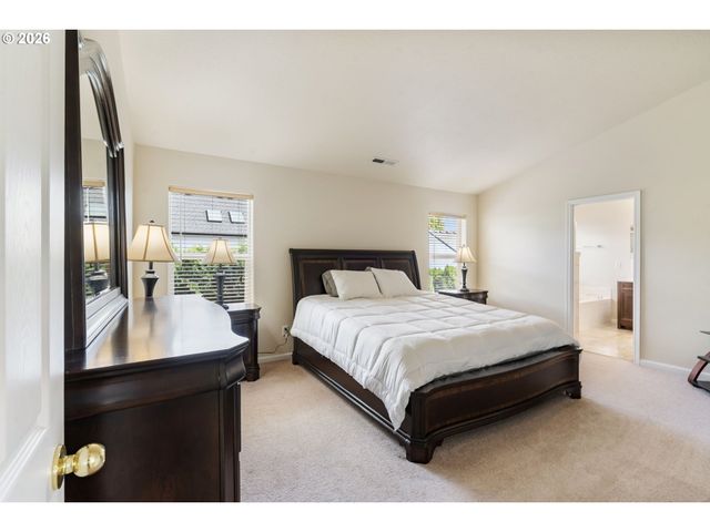 12596 Se MAPLEWOOD Ct, Milwaukie, OR 97222