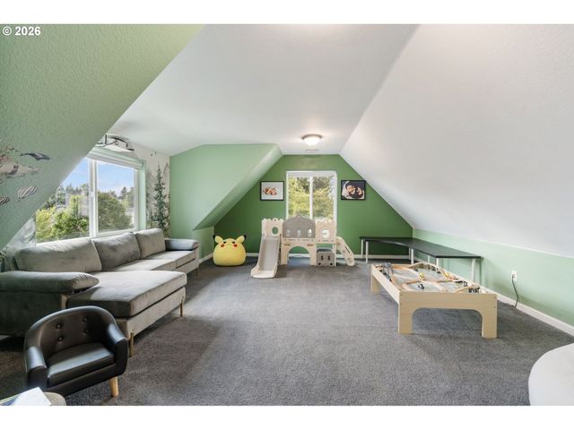 12596 Se MAPLEWOOD Ct, Milwaukie, OR 97222