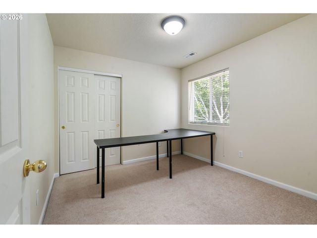 12596 Se MAPLEWOOD Ct, Milwaukie, OR 97222