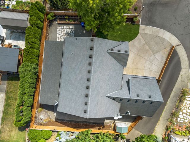 12596 Se MAPLEWOOD Ct, Milwaukie, OR 97222