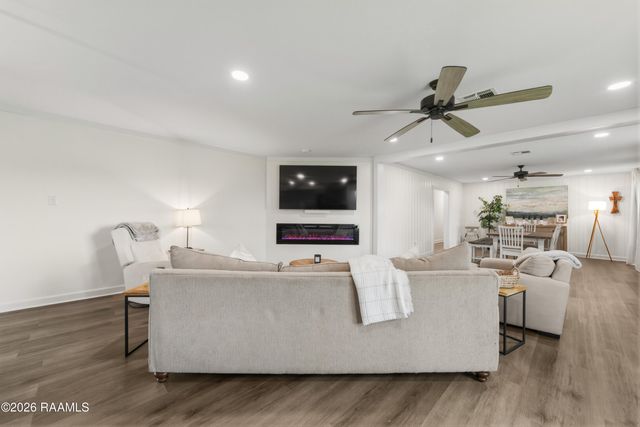 1760 Napoleon Avenue, Sunset, LA 70584