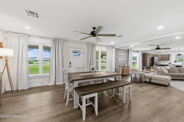 1760 Napoleon Avenue, Sunset, LA 70584