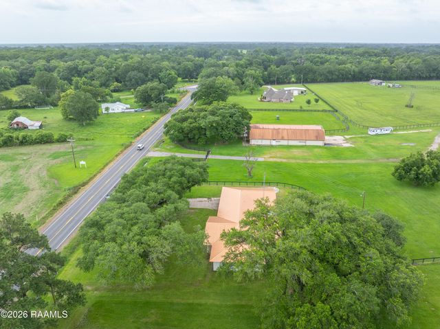 1760 Napoleon Avenue, Sunset, LA 70584