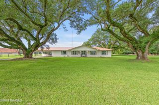 1760 Napoleon Avenue, Sunset, LA 70584