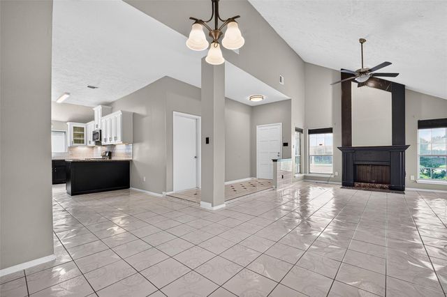 10523 Lands End Drive, Houston, TX 77099