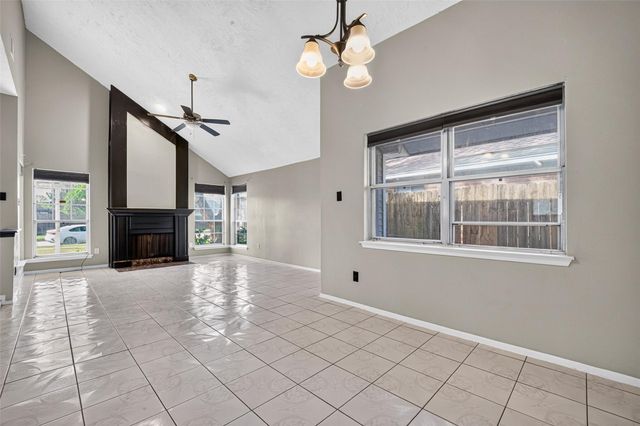 10523 Lands End Drive, Houston, TX 77099