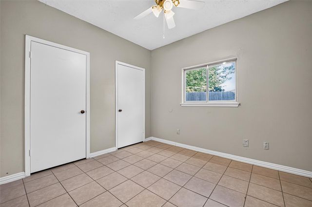 10523 Lands End Drive, Houston, TX 77099
