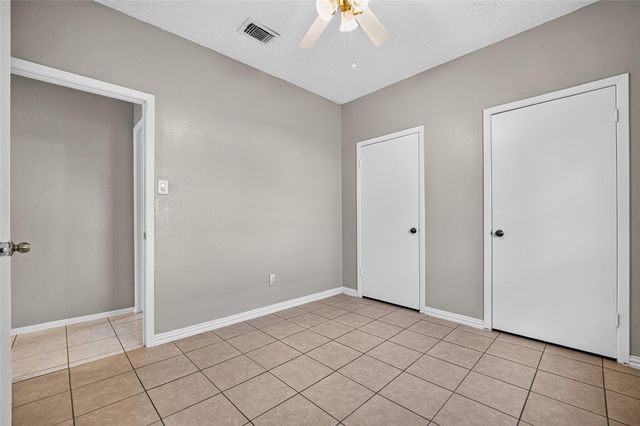 10523 Lands End Drive, Houston, TX 77099