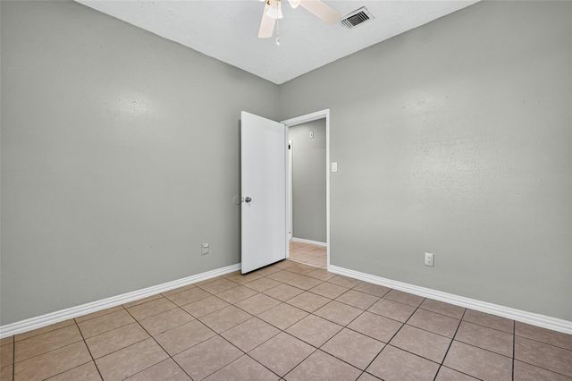 10523 Lands End Drive, Houston, TX 77099