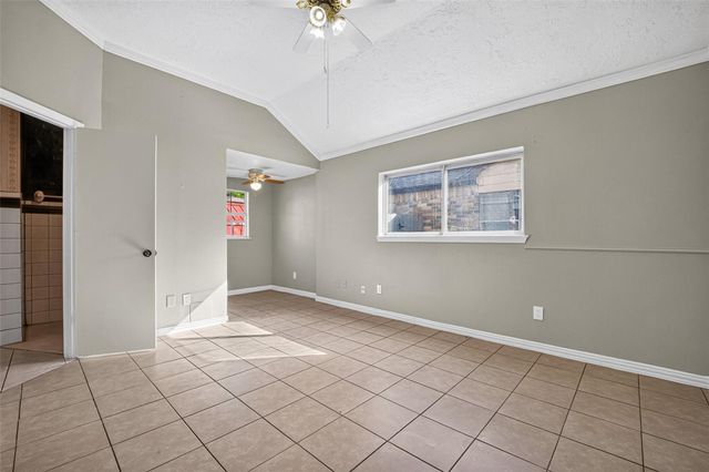 10523 Lands End Drive, Houston, TX 77099