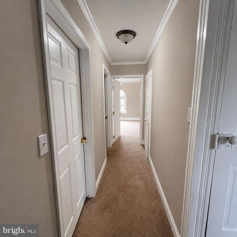 6 DELAWARE AVE, Delmar, DE 19940