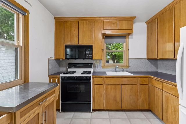 2814 Pennsylvania Avenue S, Saint Louis Park, MN 55426