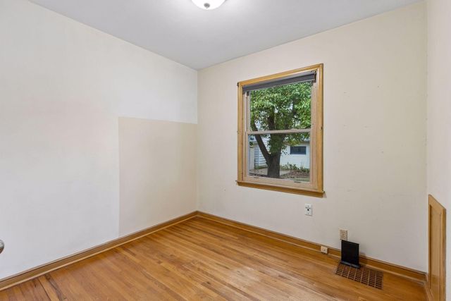 2814 Pennsylvania Avenue S, Saint Louis Park, MN 55426