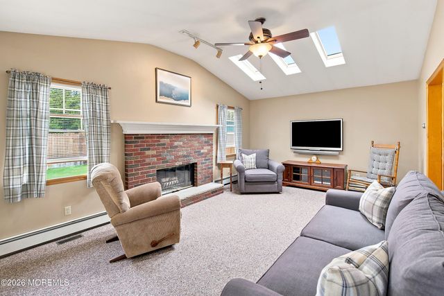 180 Gabriel Terrace, South Amboy, NJ 08879