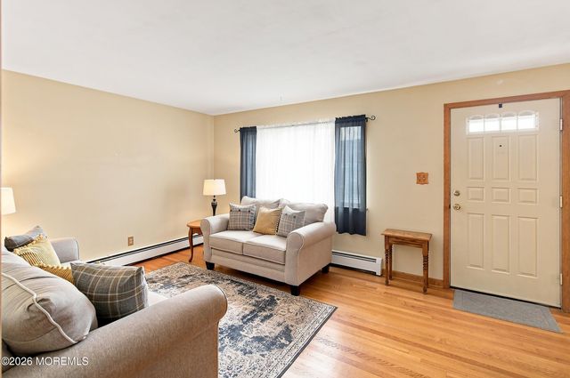 180 Gabriel Terrace, South Amboy, NJ 08879