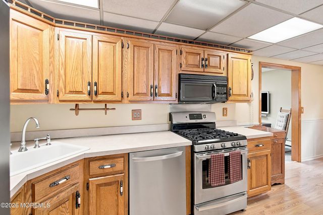 180 Gabriel Terrace, South Amboy, NJ 08879