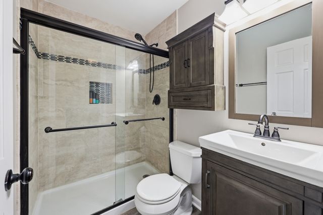 48 Oak Hill Colony 9, Fox Lake, IL 60020